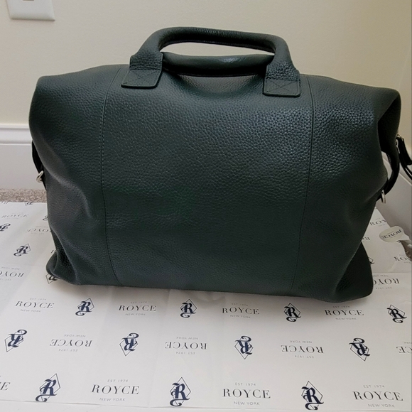 ROYCE New York Handbags - Royce New York duffle travel bag